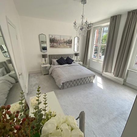 Supreme Apartment London Bagian luar foto