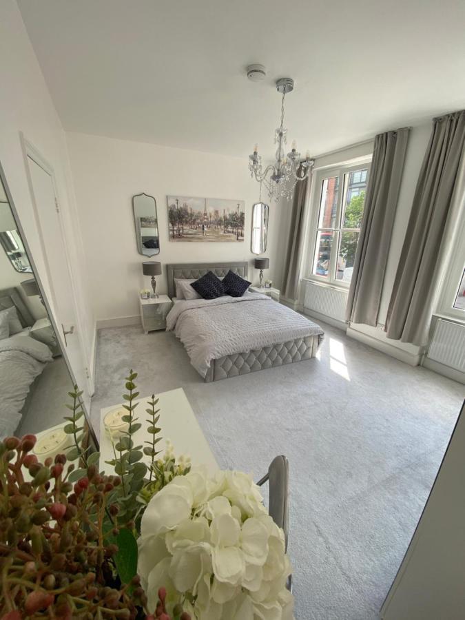 Supreme Apartment London Bagian luar foto