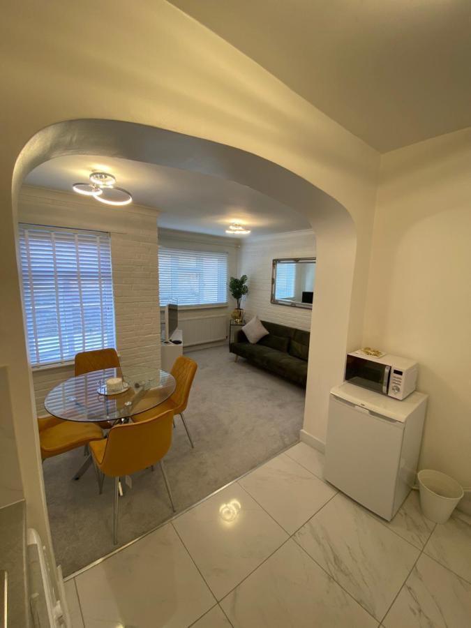 Supreme Apartment London Bagian luar foto