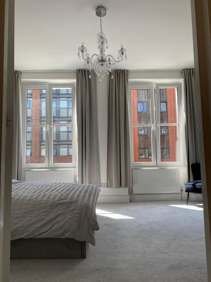 Supreme Apartment London Bagian luar foto