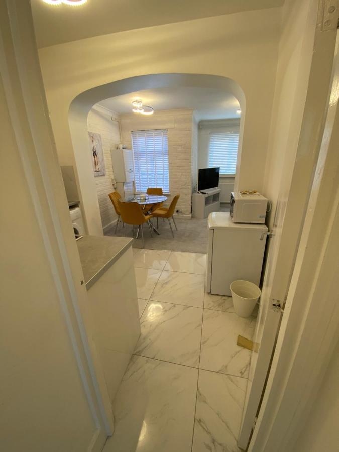 Supreme Apartment London Bagian luar foto